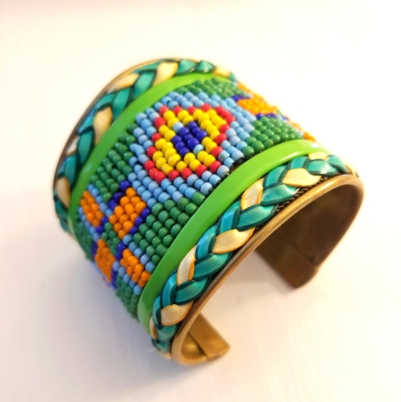 Jewelry - Gorgeous Cuff Bracelet